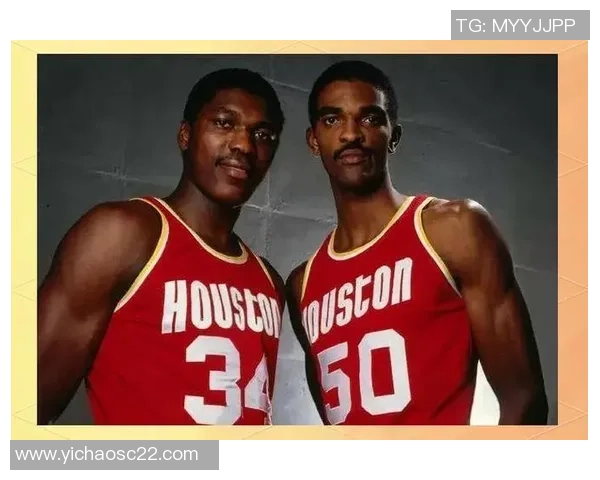 哈基姆奥拉朱旺的传奇生涯与他如何改变篮球内线技术格局